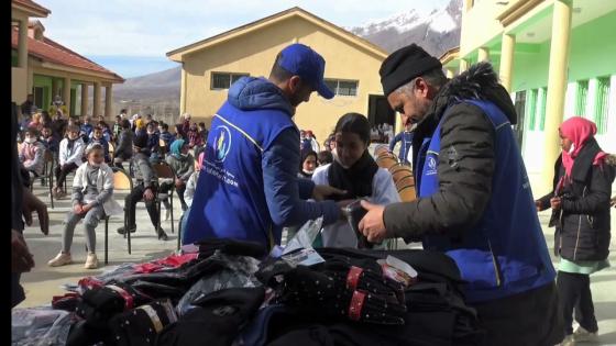 جمعية التواصل تحل بالمدرسة الجماعاتية زاوية سيدي حمزة